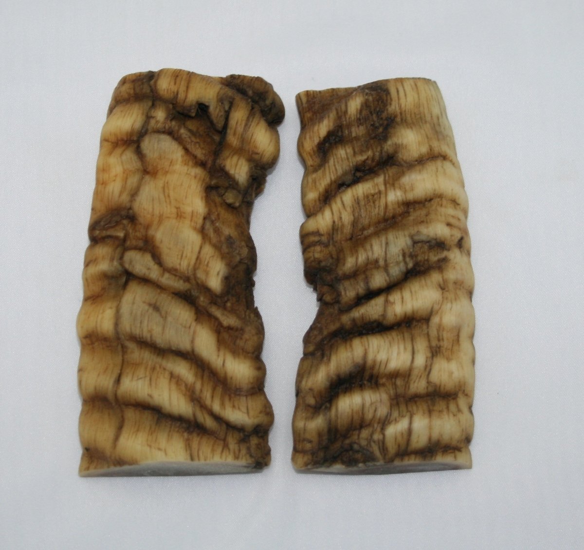 NB901T76 Merino Ram&#39;s Horn Flat Block Scales - Jantz Supply