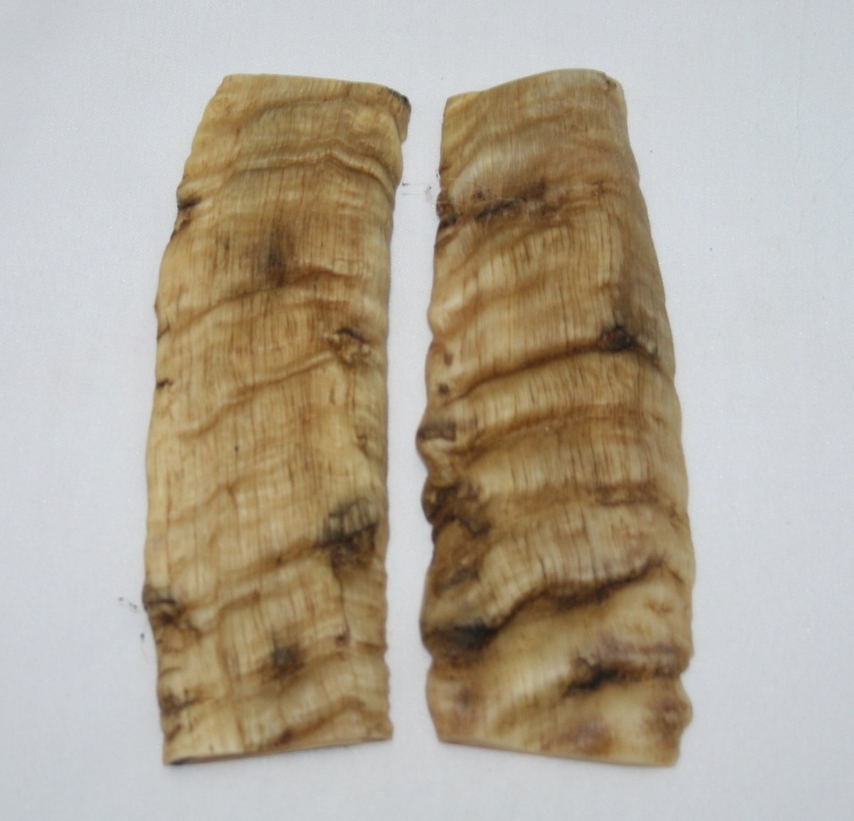 NB903G13 Merino Ram&#39;s Horn Flat Block Scales - Jantz Supply